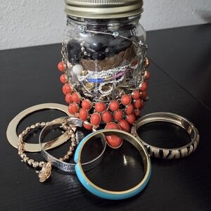 Mystery Jewelry Jar 16oz Wearable Lot Necklaces Bracelets Earrings Rings Pendant